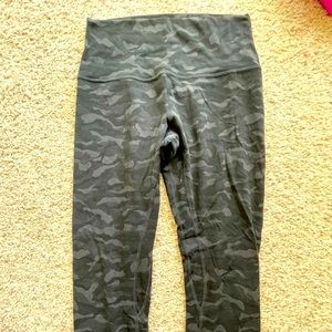 Lululemon align crop 21’